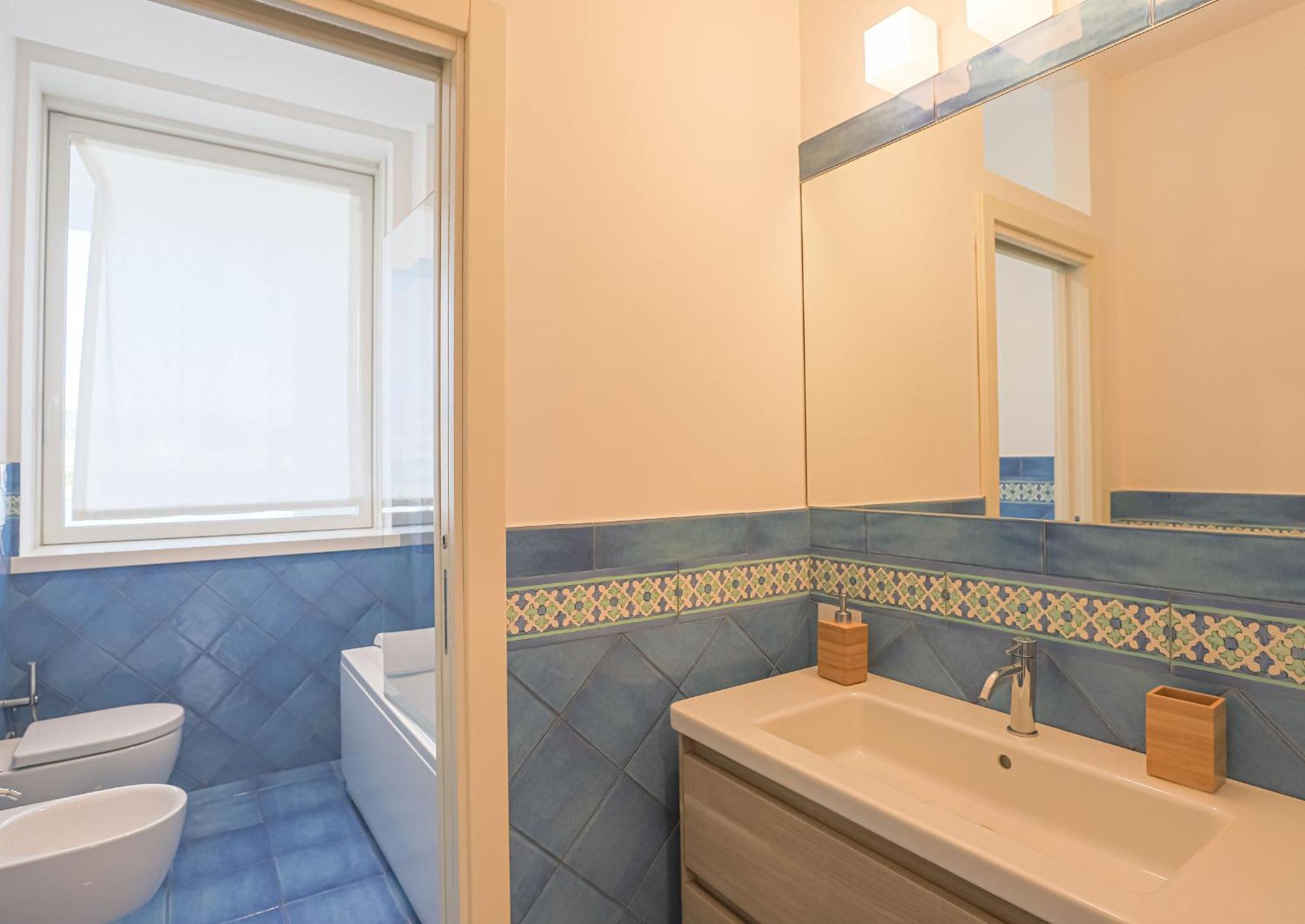 Amami Al Crescent Apartment ซาแลร์โน ภายนอก รูปภาพ